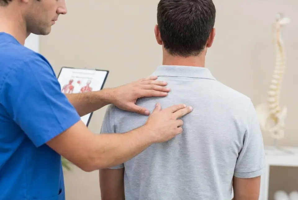Pain Between the Shoulder Blades: Common Causes