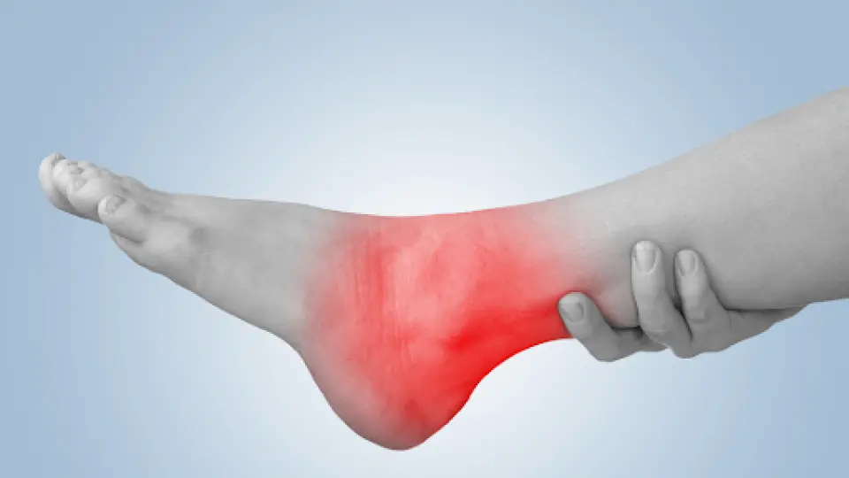 Sudden Ankle Pain With No Injury or Swelling? Here's What It Could Be