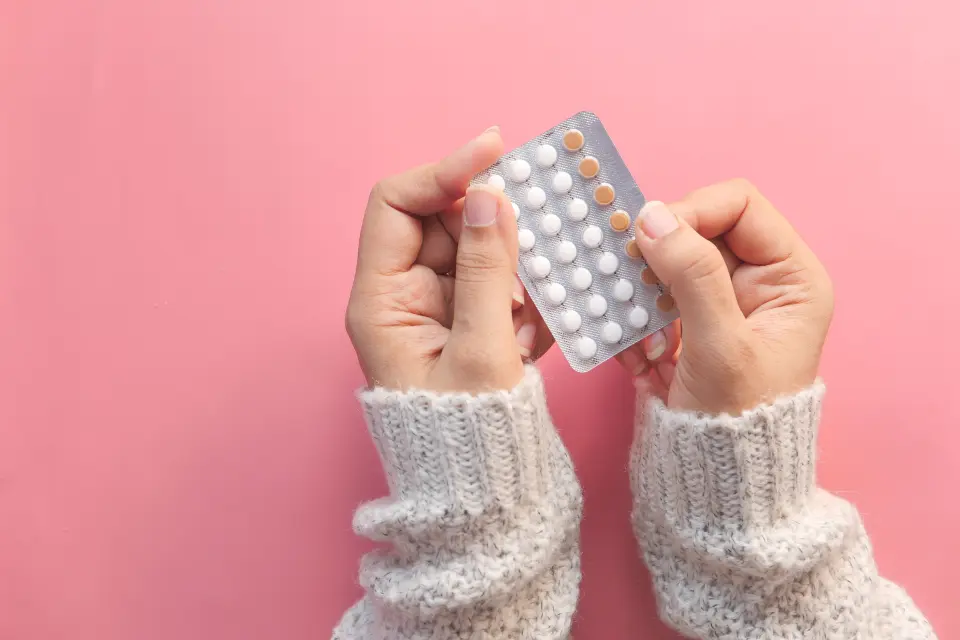 Drospirenone and Ethinyl Estradiol Side Effects (2026 Guide)