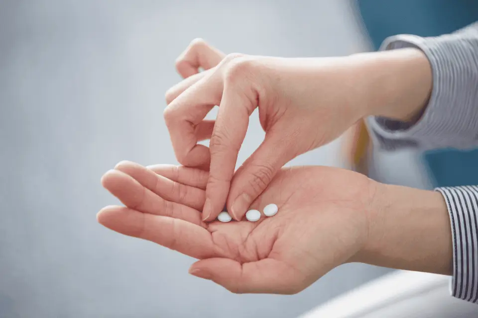 Amoxicillin and Clavulanate Side Effects in Adults