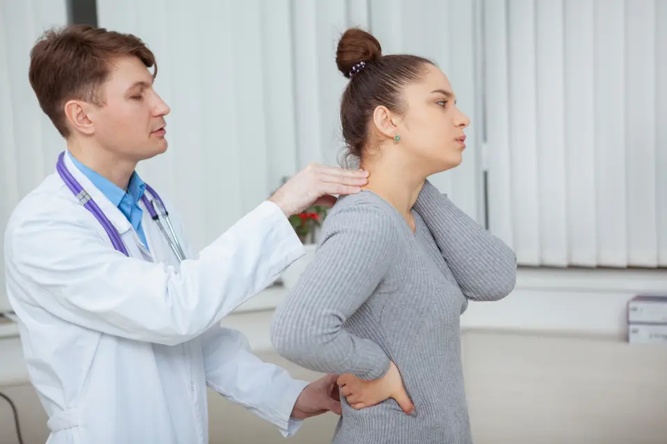 Neck Pain and Dizziness: Causes and Treatment