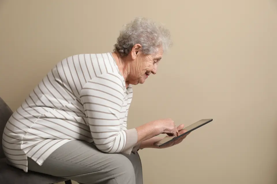 Dowager’s Hump: Causes and Correction