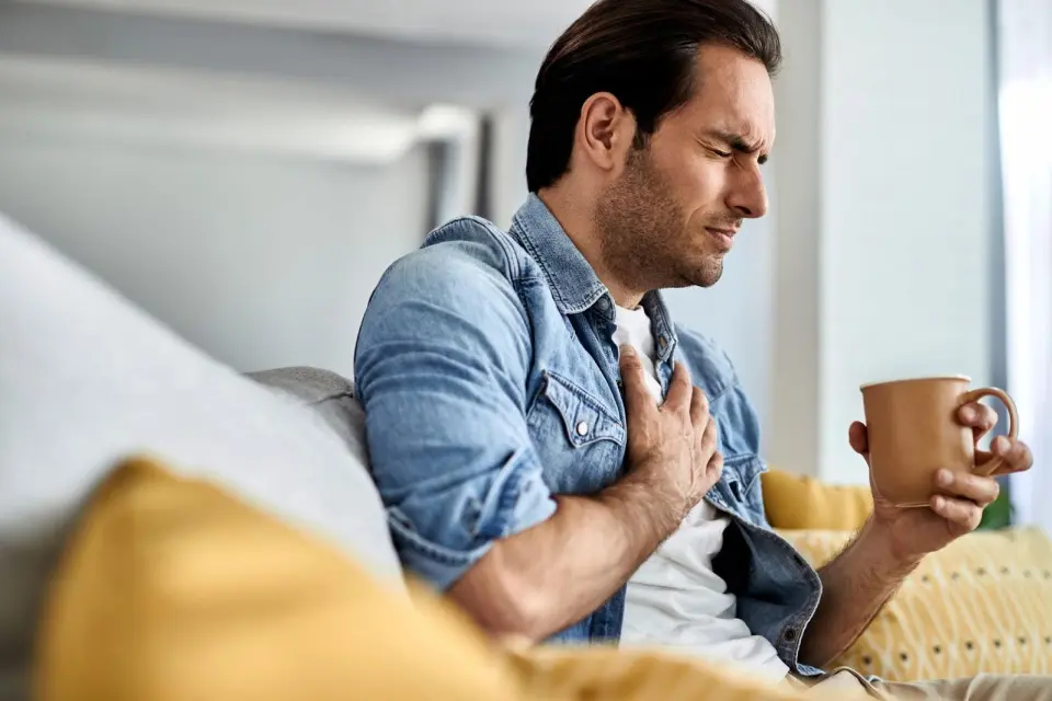 How to Tell If Chest Pain Is From Anxiety or Something More Serious