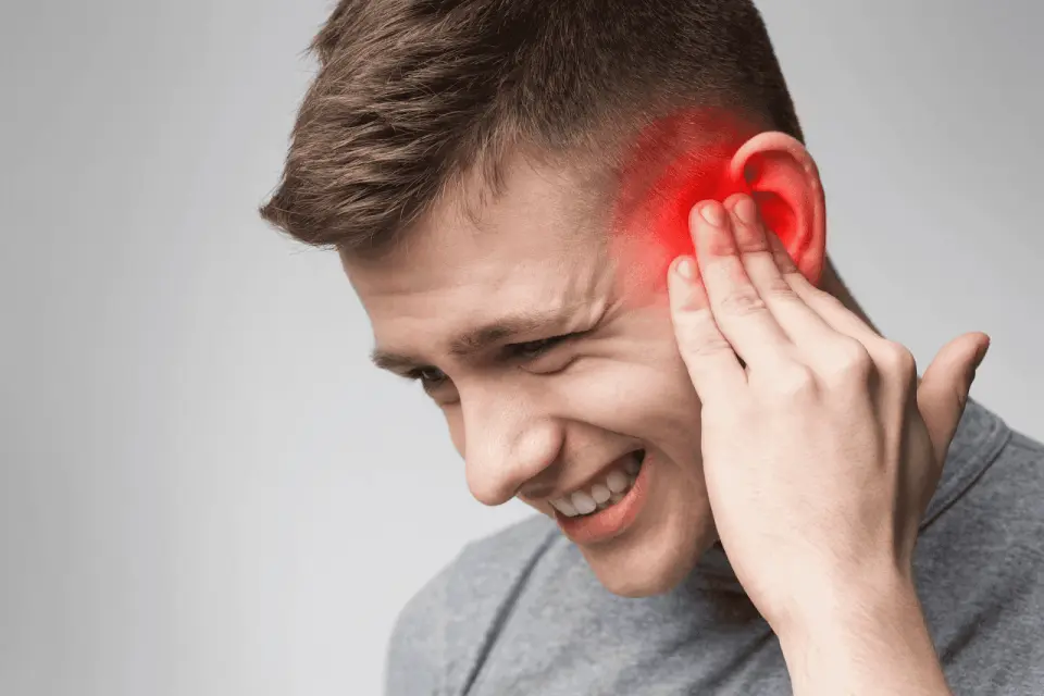 Pain in Your Ear While Chewing: What Might Be Causing It