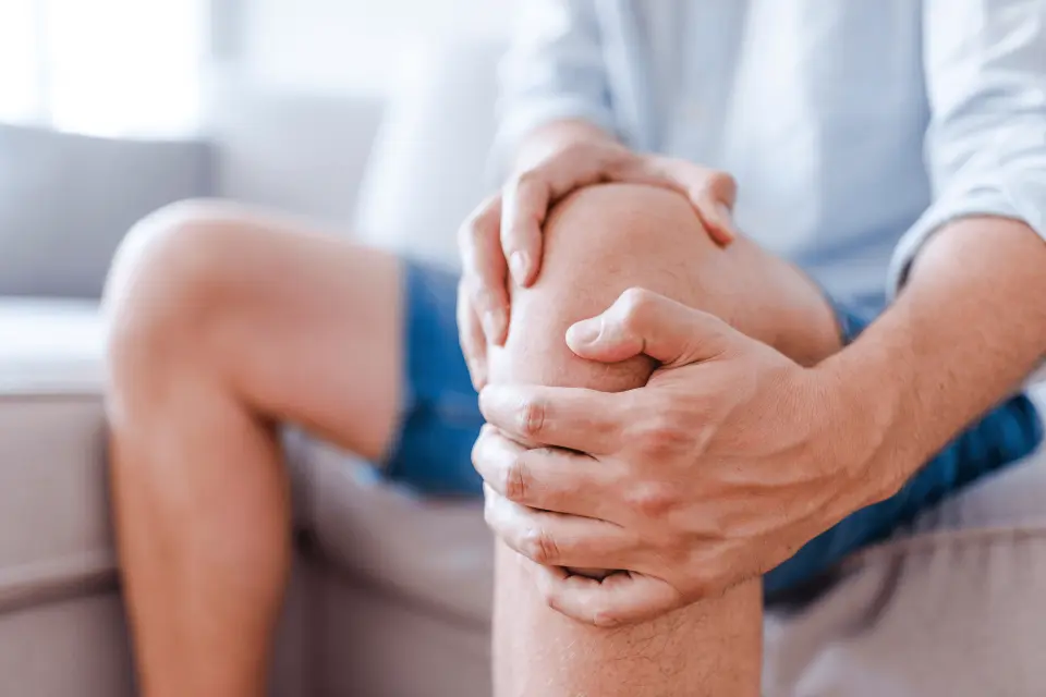 Knee Joint Discomfort: Is It Runner's Knee, Arthritis, or Something Else?