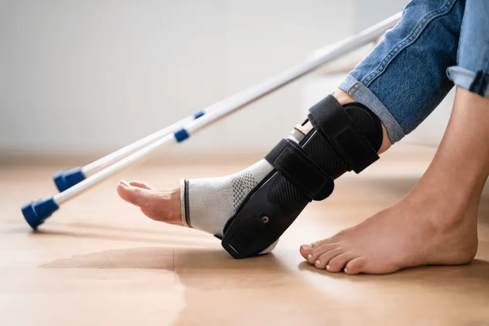 Grade 3 Ankle Sprain: Recovery Timeline and When You Need Surgery