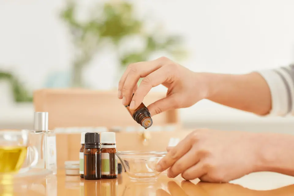 Essential Oils for Eczema: 2026 Guide