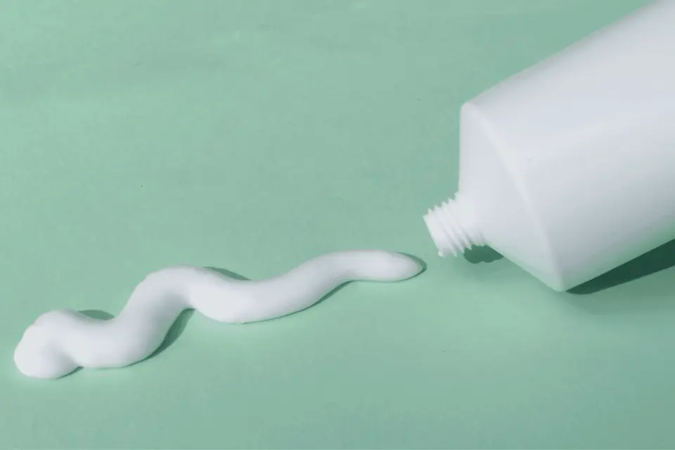 Diprolene Dosage Guide: How Much to Take and When (With Chart)