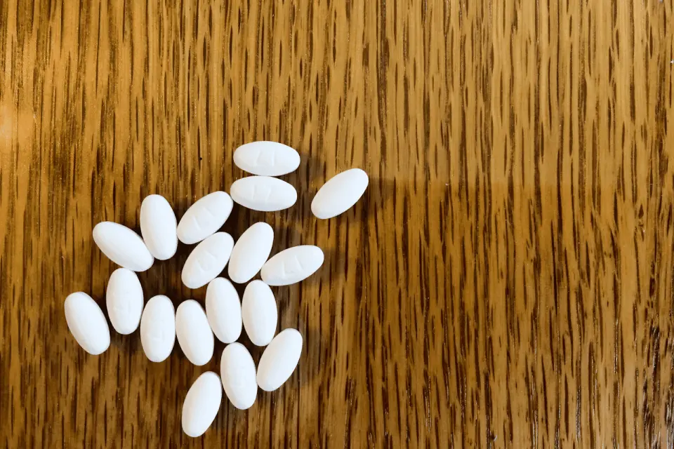 Bactrim vs. Macrobid for UTIs: 7 Similarities and Differences You Should Know About