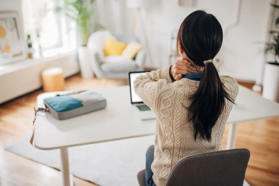 Tech Neck: Causes and Prevention