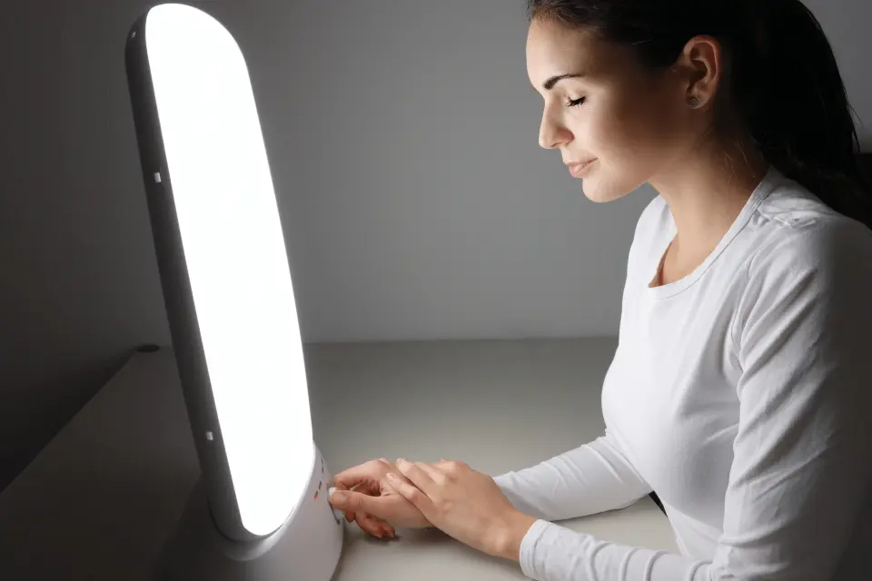 SAD Lamps: How to Choose the Right Light Therapy Device