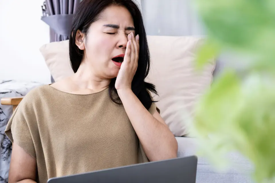 Does Tylenol Make You Sleepy?